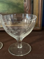 Set of 2 Vtg Etched Flower Crystal Glassware Low Stem Sherbet Champagne Glasses