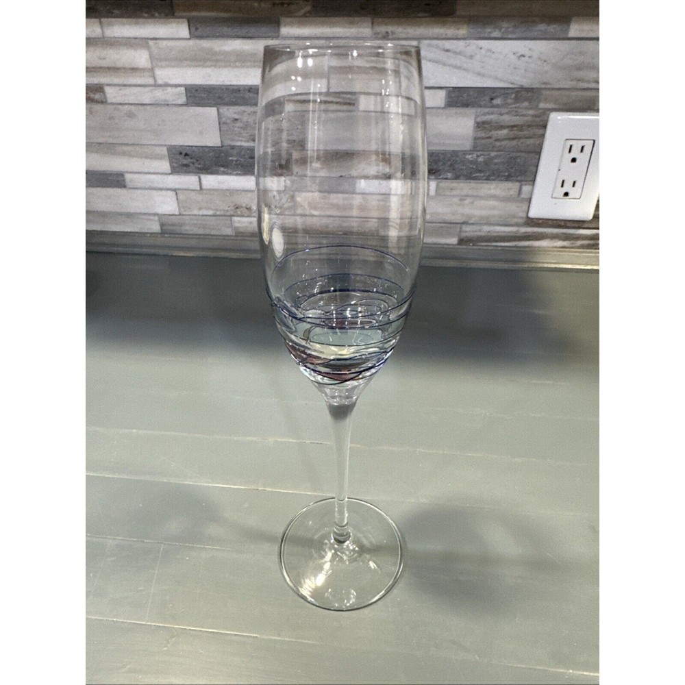 Cornet Barcelona Hand Blown Stained Glass Wine Glass Luminescence Abstract