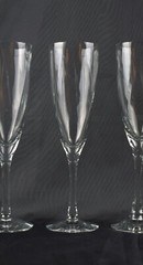 Set of 4 Kosta Boda CHATEAU CLEAR Fluted Champagne 8-7/8″ Swirl Optic on Bowl