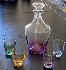 5 PC Decanter W/ Glasses Iridescent France VTG PARISIENNE Bar Rate Nice