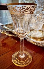 Val St Lambert Cambrai D’Or Clear – Frosted Trim Wine Glass 6″ tall EXCELLENT
