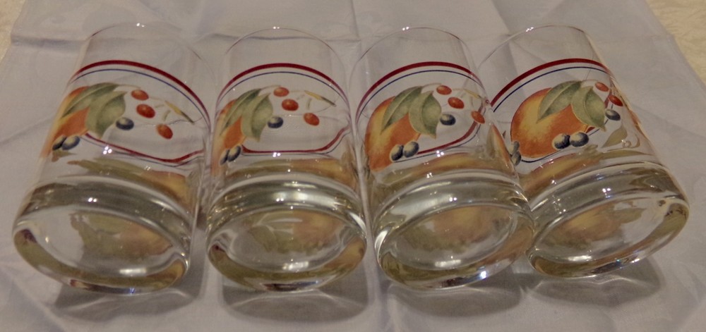 4 Vintage Corelle Abundance Juice Glasses Tumblers Fruit Pattern 6 oz EUC!
