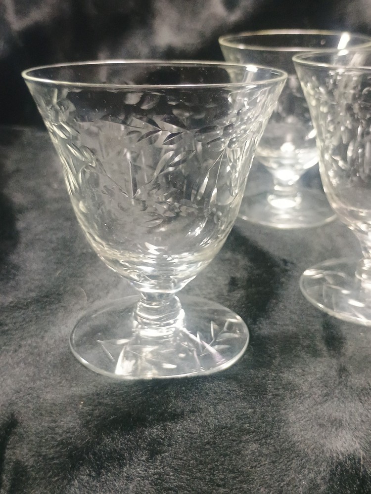 Vintage 6 Etched Crystal Coupe Desert Glasses Clear Fruit Cocktail Leaf Stemmed