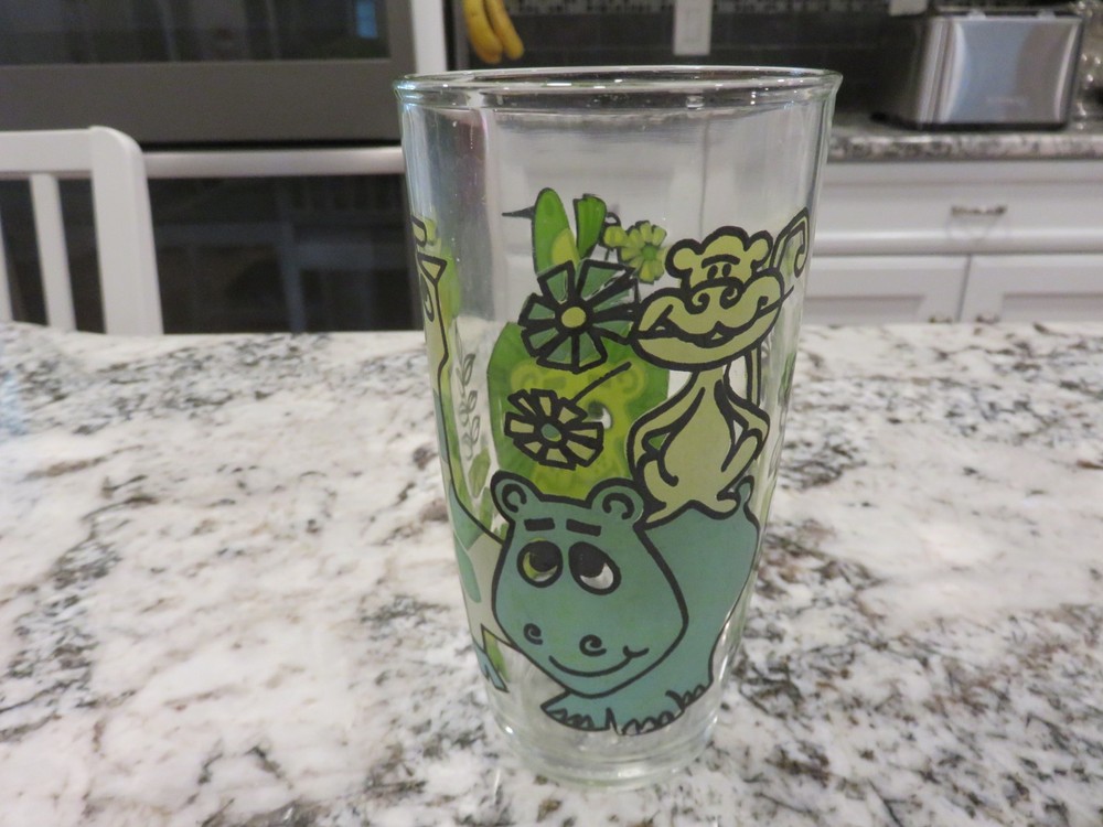 Vintage Hazel Atlas Sour Cream Glass Zoo Safari Jungle Animals 2 Tone Green Used