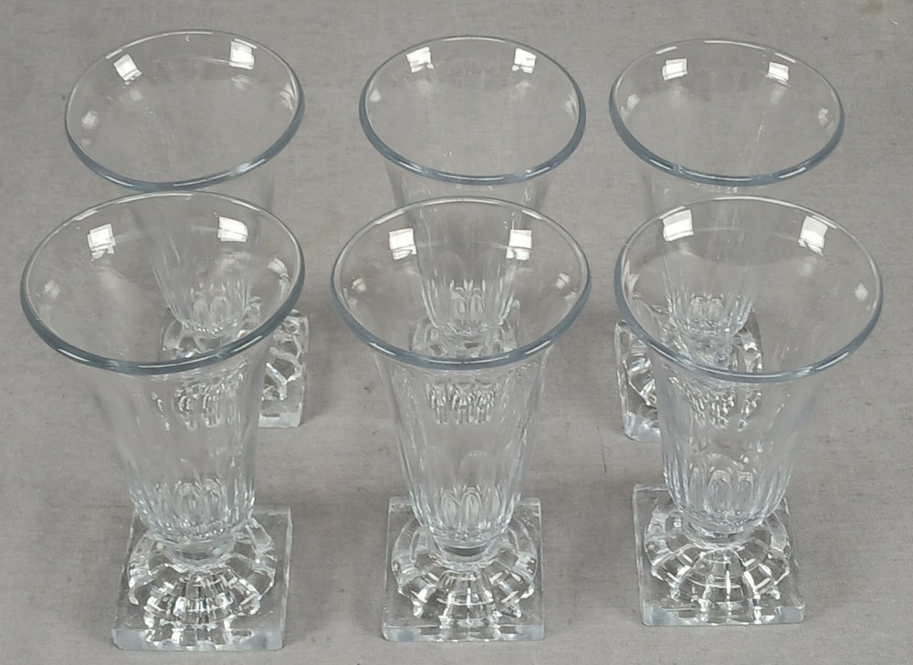 Set of 6 Anglo Irish Petal Cut Pressed Lemon Squeezer Base Jelly Glasses C.1800