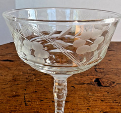 2 Vtg 1940s Libbey Rock Sharpe Etched 6 oz Champagne Coupe Glasses-Halifax 6.25″