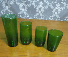 Mixed Lot of Forest Green Glass Tumblers – Lot of 4