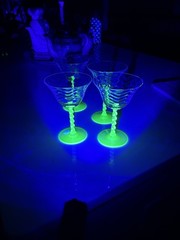 Uranium Glass Stemware Set 4 Green Twisted Stem Cocktail Glasses UV Glow