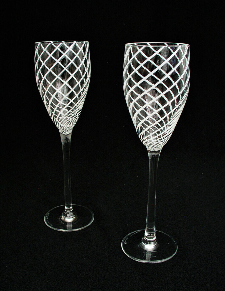 (2) STEVEN MASLACH 9 7/8″ LATTICINO SWIRL WINE GOBLETS – SIGNED & DATED 12/12/74