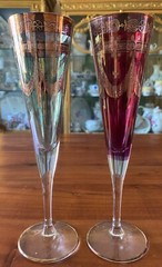 Gorgeous 2 Champaign Flutes Glasses 2.5″D x 9.25″H