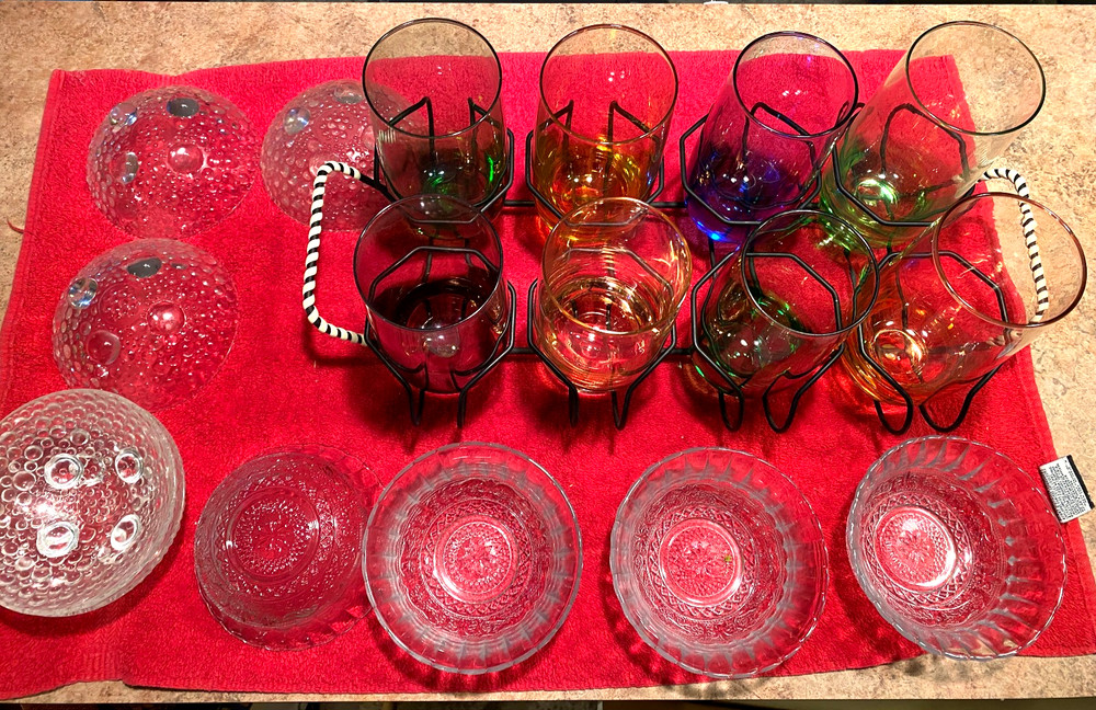 Vintage Glasses Set of 8 Mid Century with wire carrying case plus 50’s side dish