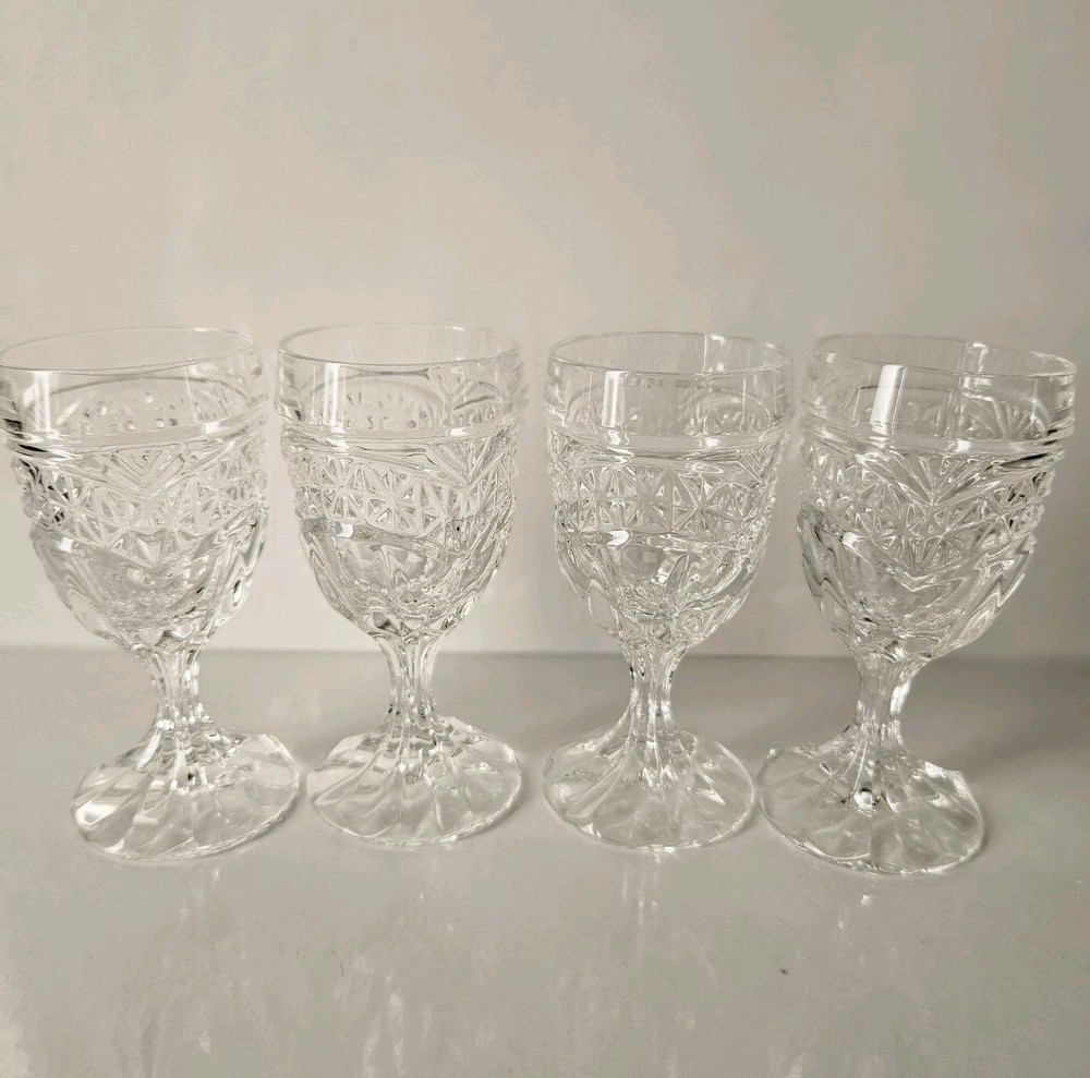 4 Vintage Crystal Cordial Shot Glasses Crystal d’Adriana Luna Pattern 3.5″