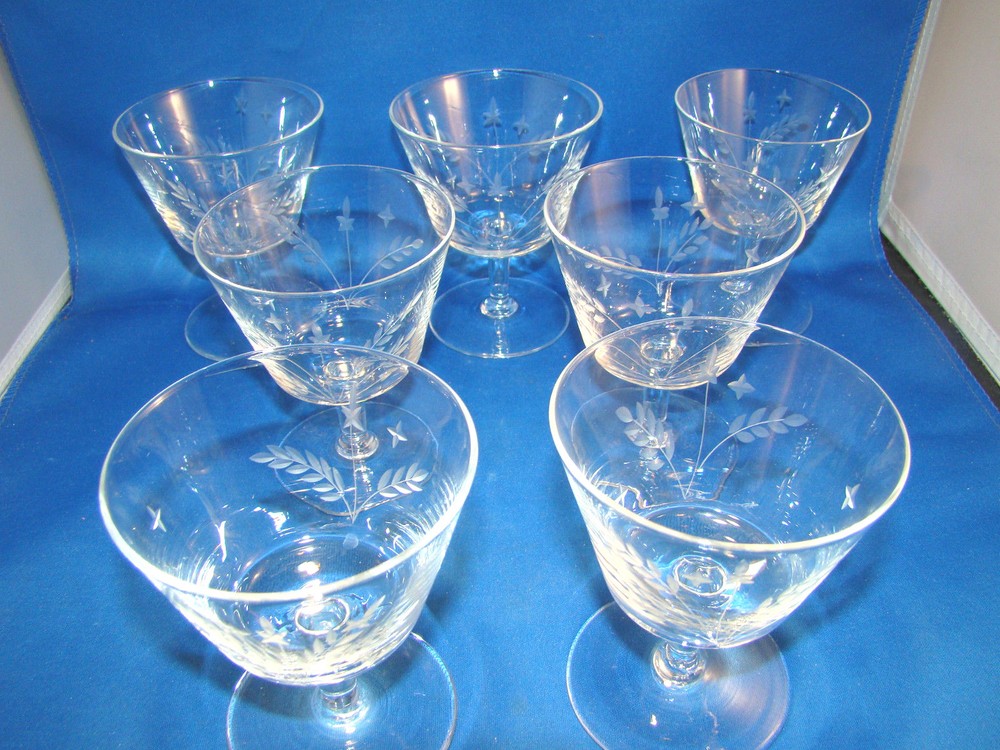 Cordial Liqueur Cocktail Glasses Set of 7 Wheat Pattern 3 3/4″ Tall Etched @23