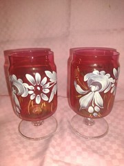 2 – SMALL WINE LIQUEUR STEM ENAMELED HANDPAINTED CRANBERRY GLASS 4.25″ HIGH