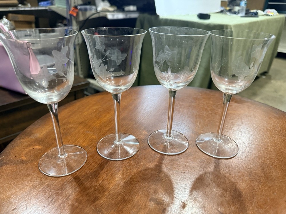 SET OF 4 – Vintage Cut Crystal Flower and Leaves 6 3/4″ Tall Wine Glass Goblets