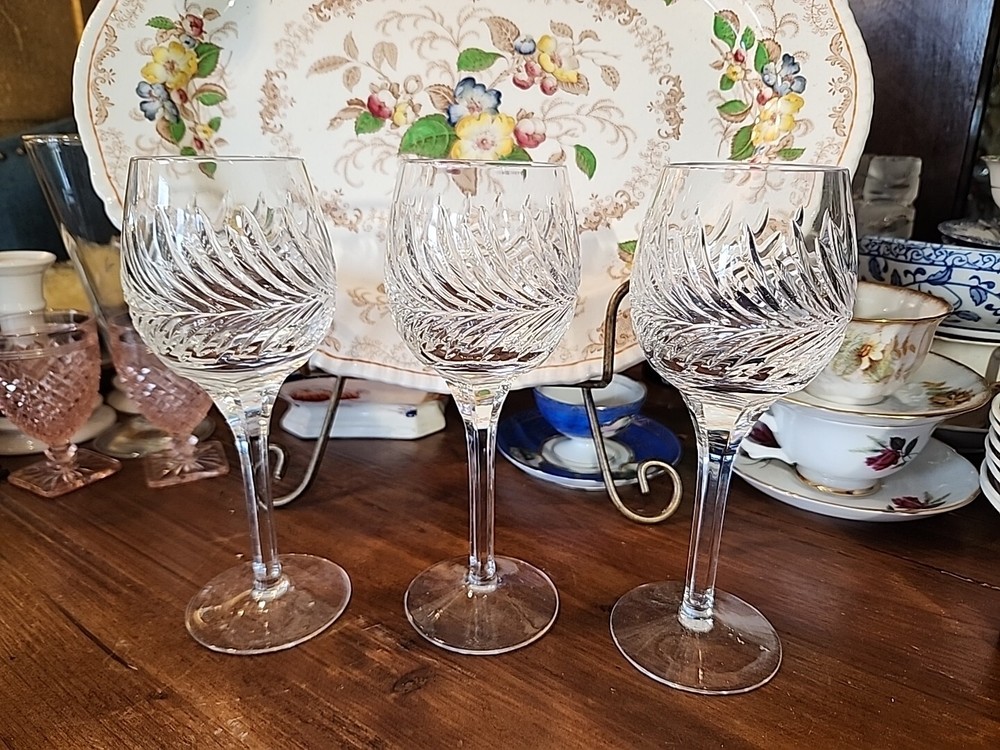 3 Reflections by CRYSTAL CLEAR INDUSTRIES Wine Glass Stem Ware