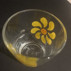 6 Vintage Hazel Atlas Pinwheel Daisy Sour Cream Glasses – 1/2 Pint