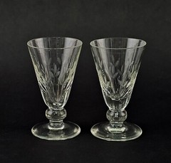 99835590-D Glass 2 Liqueur Glasses Floral Hand-Cut Vintage H8.5Cm