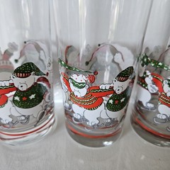 4 Highball Christmas Glasses Tumblers Skating Polar Bears Vintage 6.25″