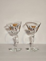 Set of 2 Vintage 1950s Gay Fad Beau Brummell Tipsy Cocktail Martini Glasses