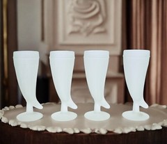 4 Tiara POWDER HORN FROSTED Clear Horn Shaped Pilsner Beer Glass Set NEW