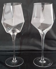 GODINGER Shannon Crystal “Isla” Wine Glass Goblet Faceted Optic Crystal 11″