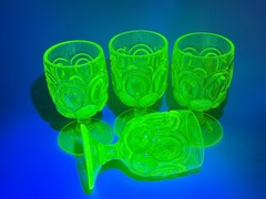 VINTAGE LG WRIGHT LOT 4 YELLOW URANIUM VASELINE MOON & STARS 6″ GOBLET GLASS