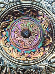 Pretty Dugan Purple Carnival Glass Fanciful Pattern Plate