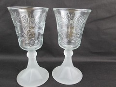 Vintage Tiara Exclusive Clear Glass Lord’s Last Supper Wine Goblets – Set of 2