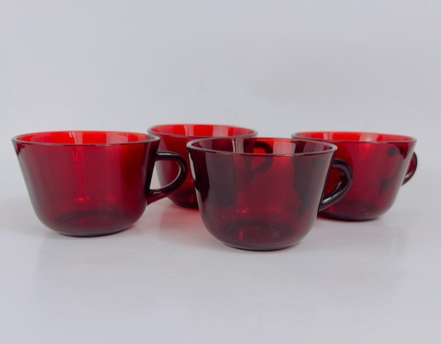 Anchor Hocking Royal Ruby Red Glass Cups Mug Set of 4 Tea Coffee Vintage