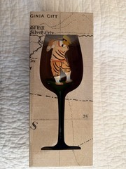 Hand painted wine glass vintage golfer Lake Tahoe theme golf gift 2012