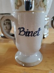 Louisville Stoneware Drink Dispenser & 12 Cups Binet School Disabilities JCPS KY