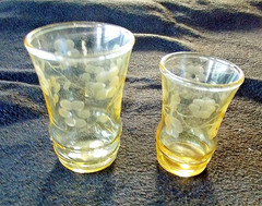 Standard glass company yellow depression glass floral 3″ and 2 1/2″ tumblers