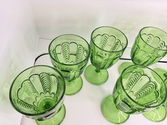 Set of 8 Green Glass Stemmed Goblet Drinking Glasses – Unisex Adults