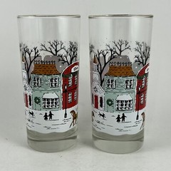 2 Vintage Libbey CHRISTMAS VILLAGE GLASSES w/ Gold Rim Winter Scene Horse Sleigh