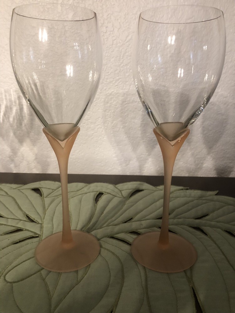 Wine Glasses 2 Tulip stem Shape Pink Peach Rare EUC