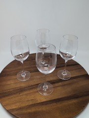Set Of Four Lenox Napa Valley Sauvignon Blanc Wine Glasses