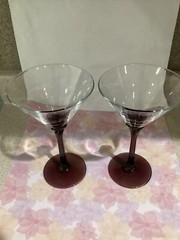 2 LIBBEY Domaine Martini Cosmopolitan Wine Glasses Purple Amethyst Petal Stem