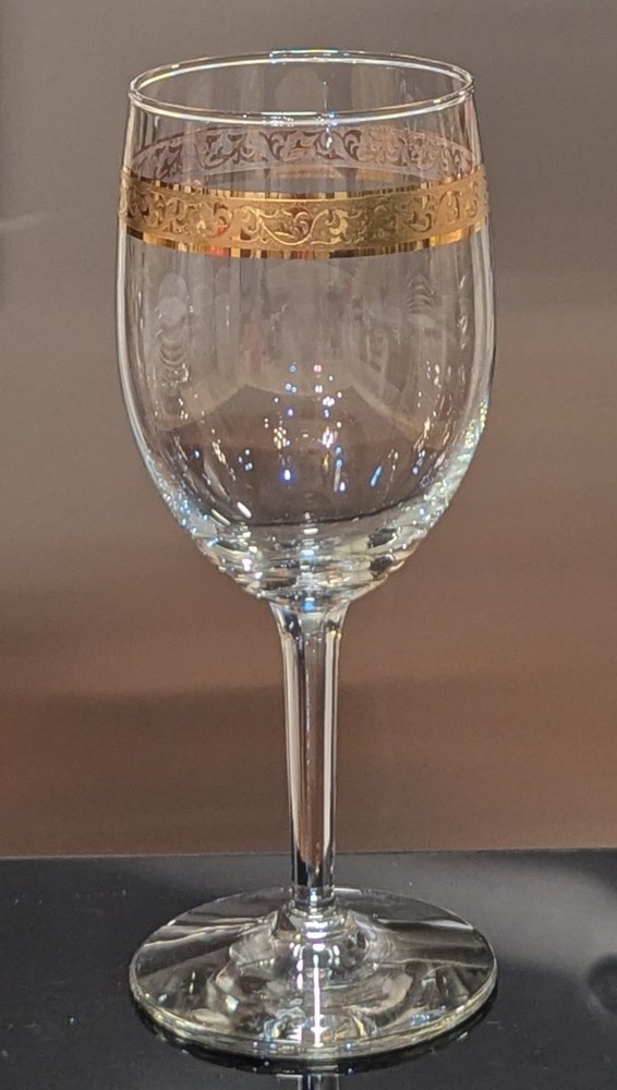 MCM Wine Glass with Decorative 24K Gold Leaf Band, 9 oz 7″T Vintage 1950s
