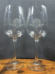 Set of 2 ATHENS THEATRE Etched Wine Glasses 9″ of DeLand, Florida