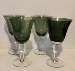 Vintage Iris Green Wine Water Goblet Glass 8 1/8” Tall Thick And Heavy set of 4 
