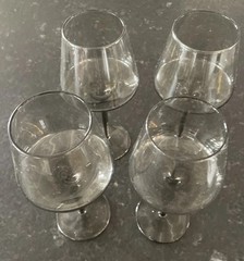 Set of 4 Mid Century Modern Wine Glasses Barware Smoke Grey/ Black 9″ STYLISH