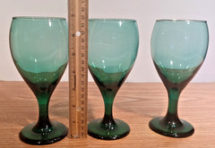 Libbey Teardrop Juniper Gold Trim 7″ Green Wine Glasses SET OF THREE (3)
