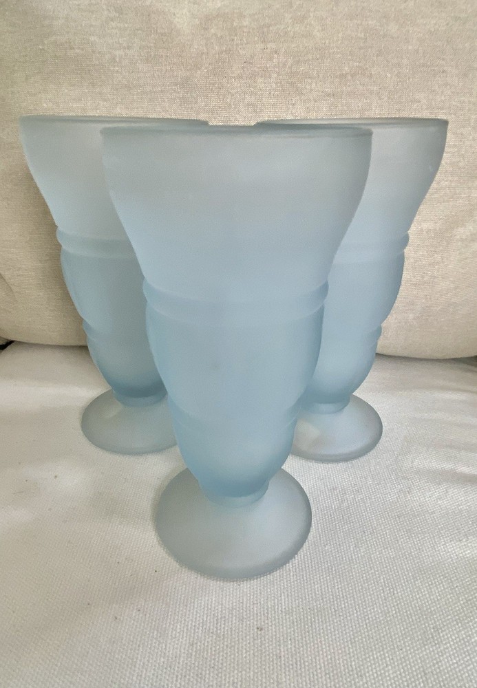 VTG Indiana Glass Baby Blue Satin Glasses Fountainware Milkshake Floats set of 3