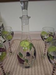 Vintage MCM 15″ Hand Painted Decanter & (4) 9″ Wine Glasses Grapes & leaves