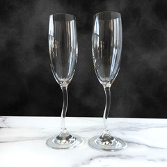 💠 Leonardo Crystal Champagne Flutes with Unique Crooked Stem – Set of 2