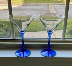 (2-pc Set) Libbey Domaine Blue Tulip Stemmed Martini Glasses 7″ EXCELLENT