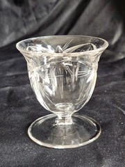 Vintage Oyster or Fruit Cocktail Clear Glass • 6 Point Starburst Pattern 3¼ Tall