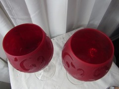 2 Coldwater Creek Red Etched Copa Balloon Wine Glasses Scroll & Leaf