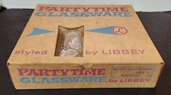 Libbey Partytime Glassware 8 PC Patio Set NEW in Original Box White Leaves
